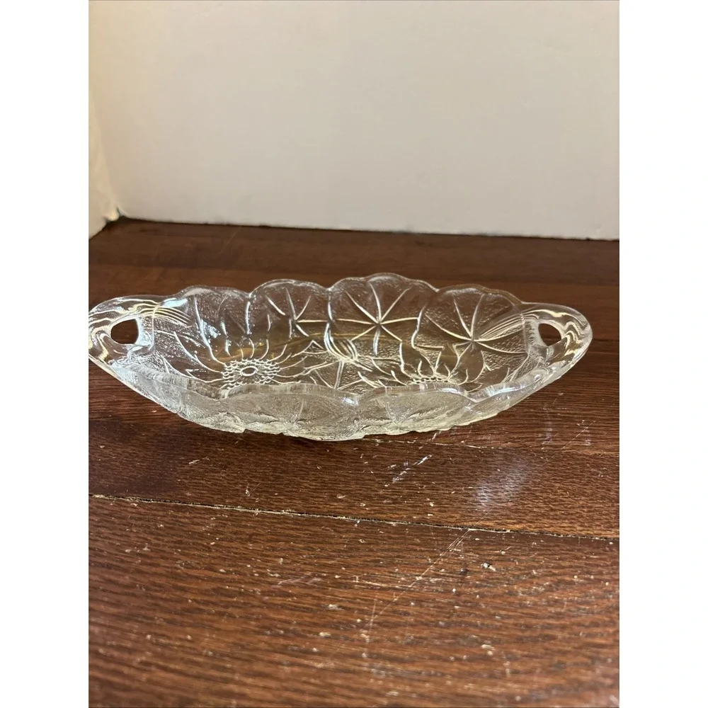 Indiana Glass Clear Lily‎ Pons Pickle Relish Dish Handled Oval Bowl